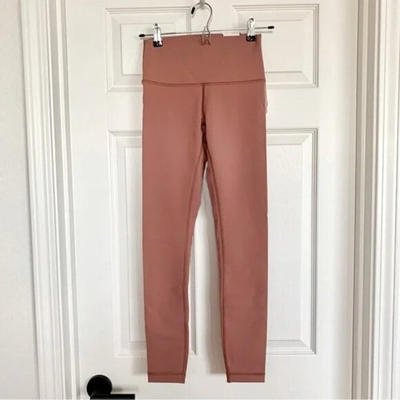 🍑 VS Peach Pink Incredible Studio High Rise Legging - Picture 2 of 12